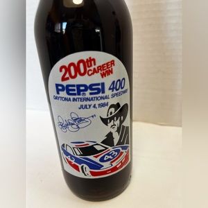 Richard petty commemorative 200th win NASCAR Pepsi bottle